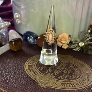 Vintage Avon ring size 5.5 pink pearls